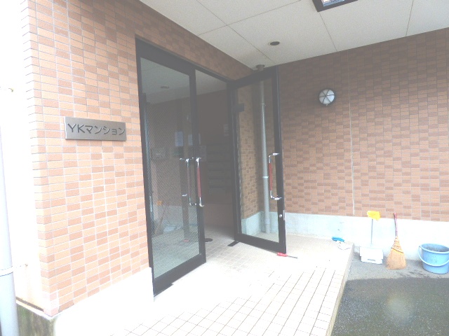 20/28 エントランス