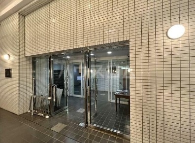 29/30 エントランス