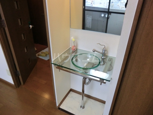 13/30 洗面