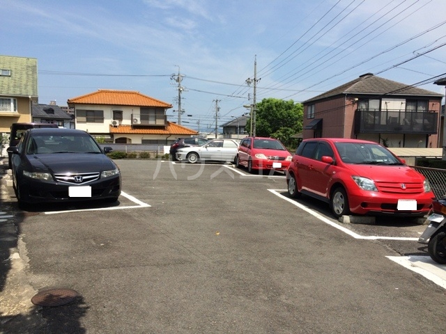 22/29 駐車場
