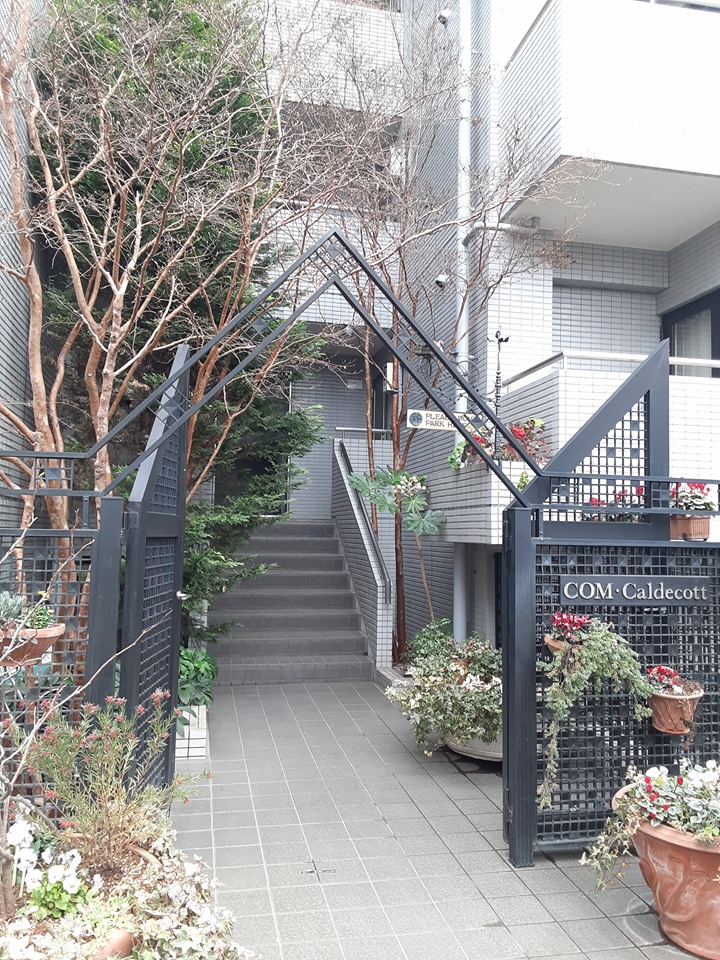 29/30 エントランス