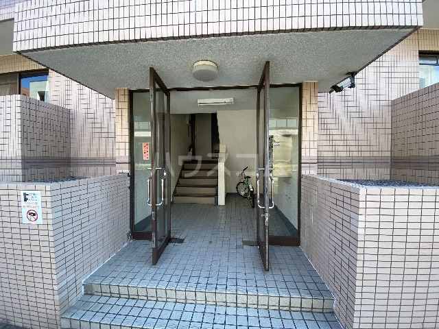 2/11 エントランス