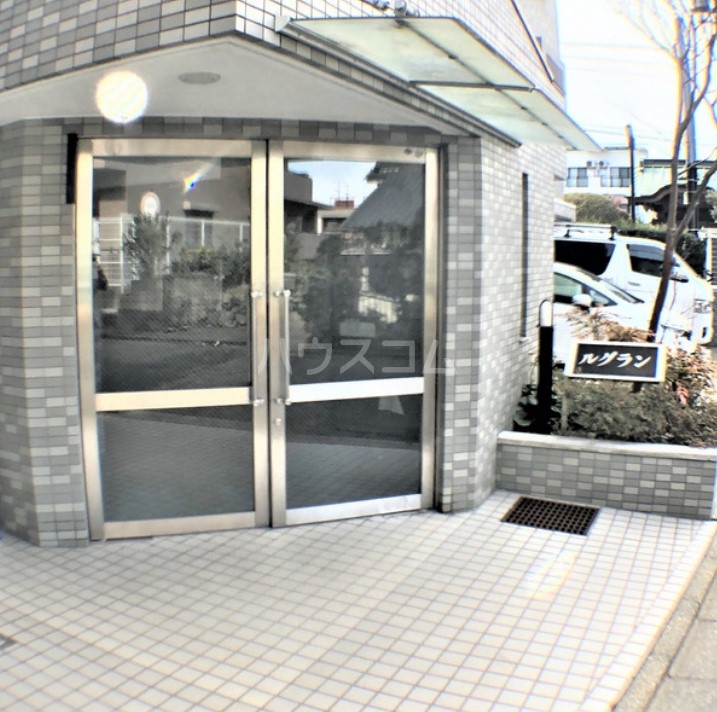 15/26 エントランス