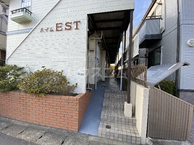 17/26 エントランス