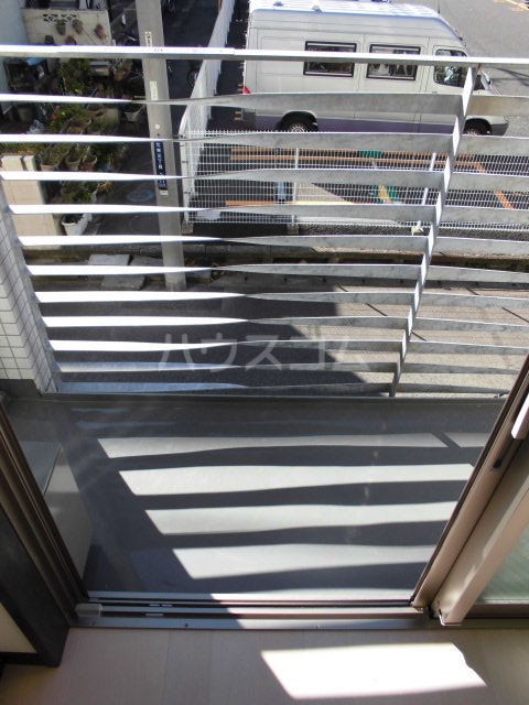 19/30 バルコニー