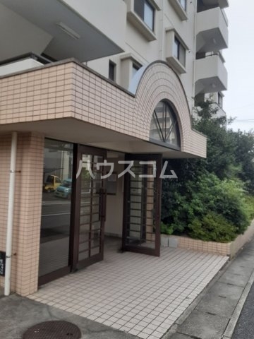 14/21 エントランス