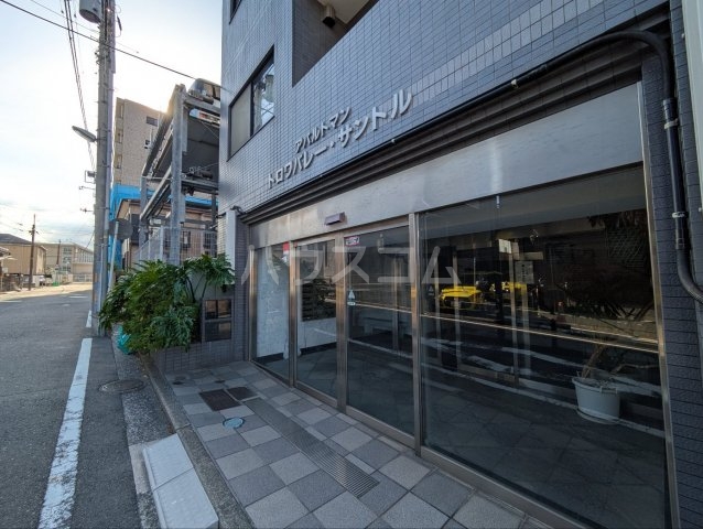 3/4 エントランス