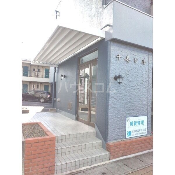 15/26 エントランス