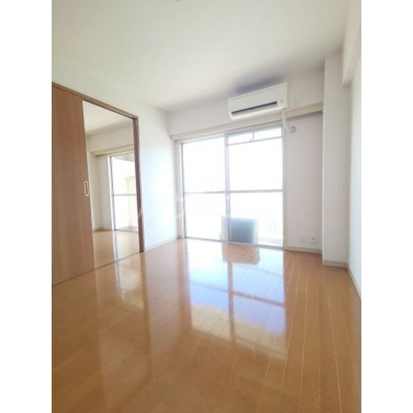 19/28 バルコニー