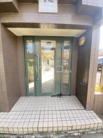 19/28 エントランス