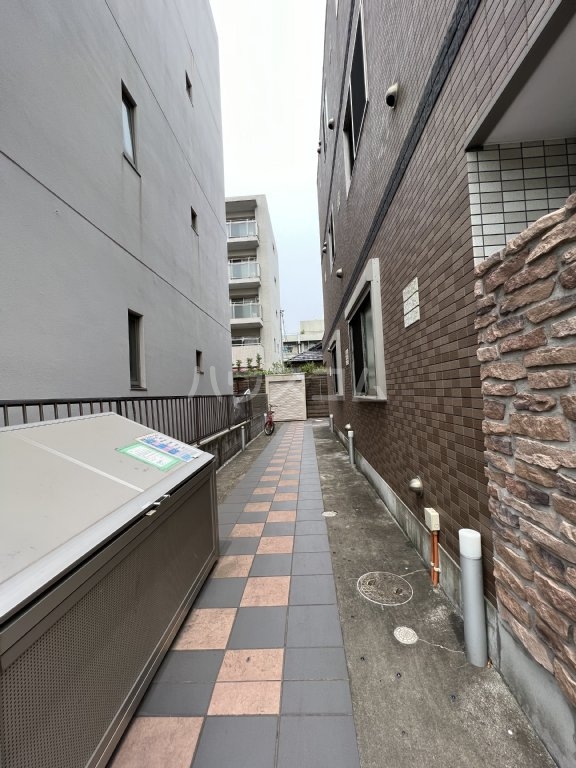 19/24 エントランス