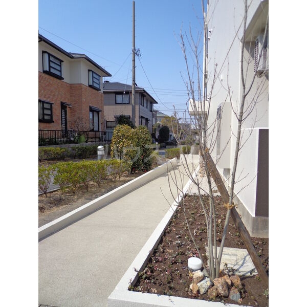 20/30 エントランス