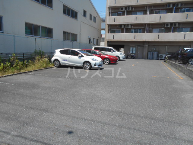 16/26 駐車場