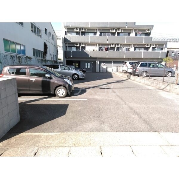 14/24 駐車場