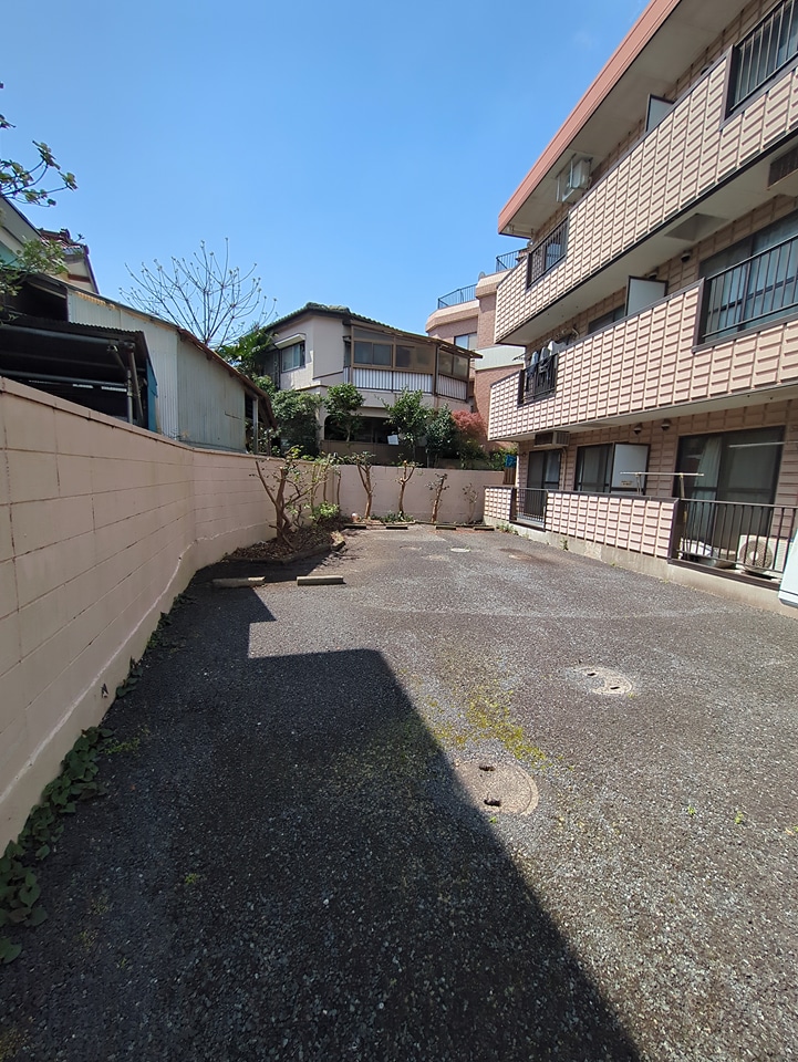 25/30 駐車場