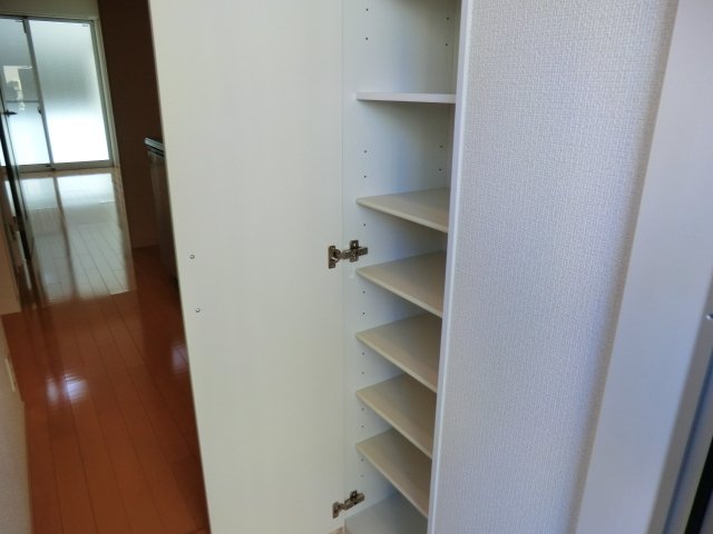 17/27 エントランス