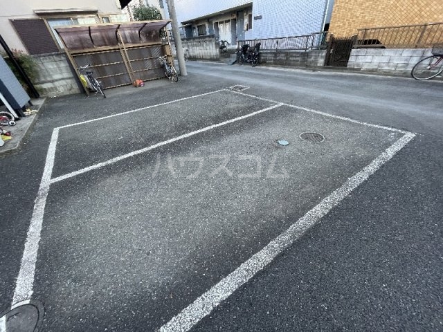 22/25 駐車場