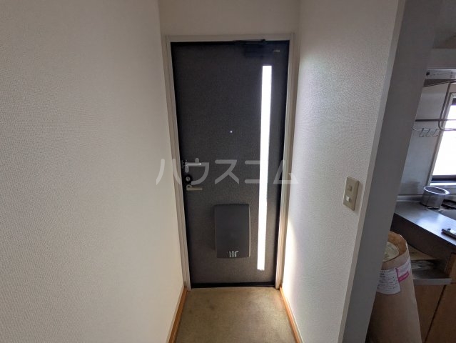14/25 玄関