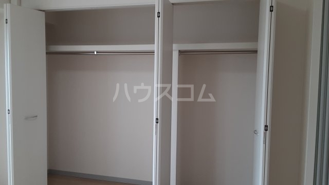 13/30 収納