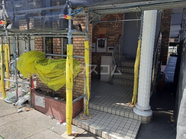 2/10 エントランス