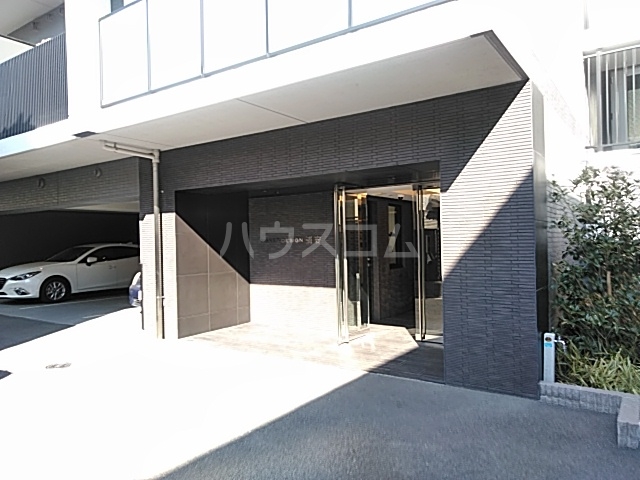 17/26 エントランス