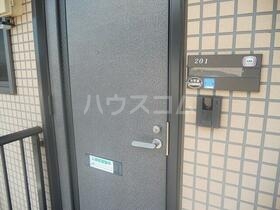 2/2 エントランス