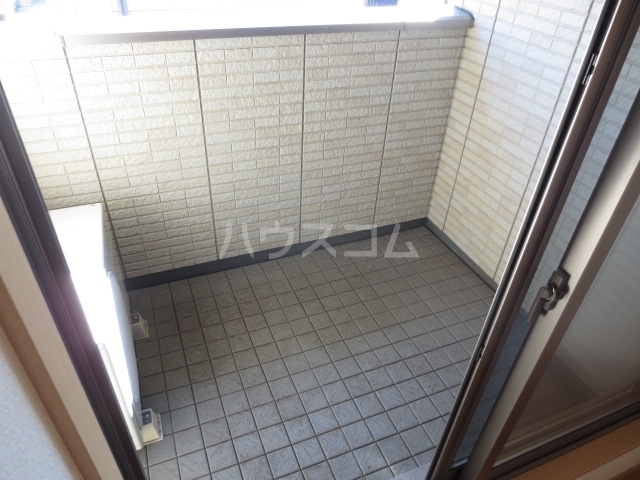 19/25 バルコニー