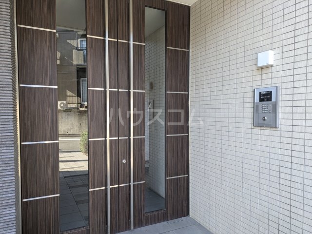 29/30 エントランス