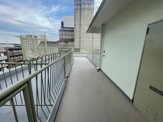 17/30 バルコニー