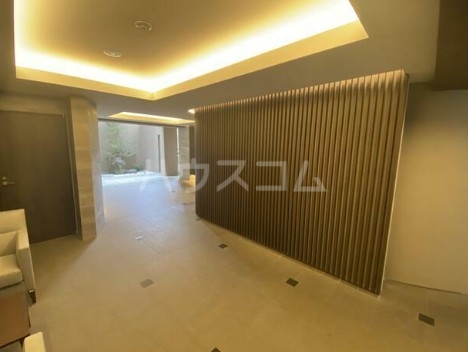 15/20 エントランス