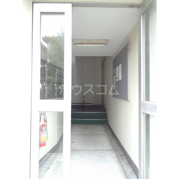 20/29 エントランス