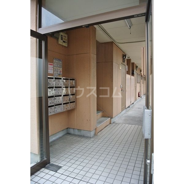 15/25 エントランス