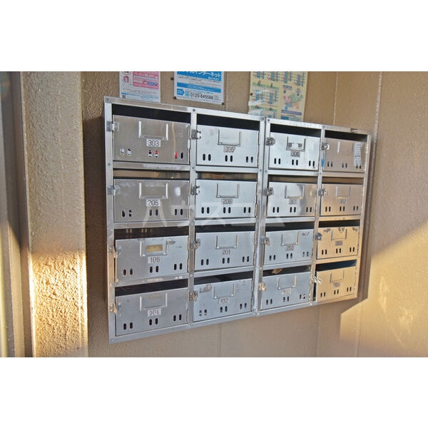 15/25 エントランス