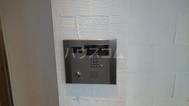 20/27 エントランス