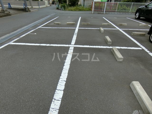 17/27 駐車場