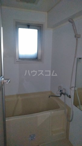 16/30 浴室