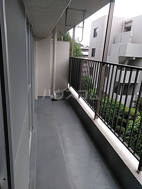 19/30 バルコニー