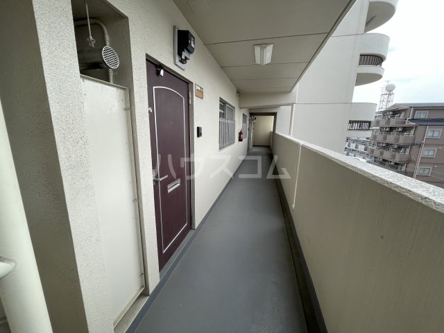 29/30 エントランス