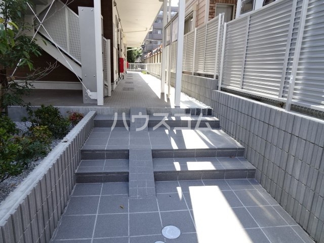 19/29 エントランス