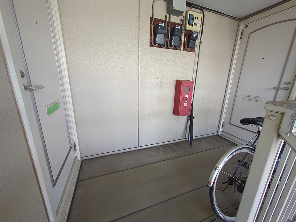 26/30 エントランス