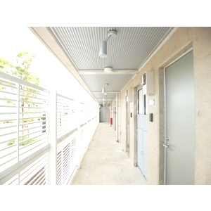 16/26 エントランス