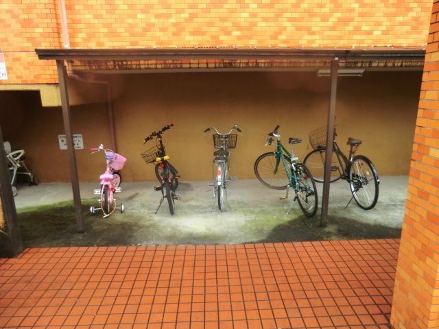 22/30 駐車場
