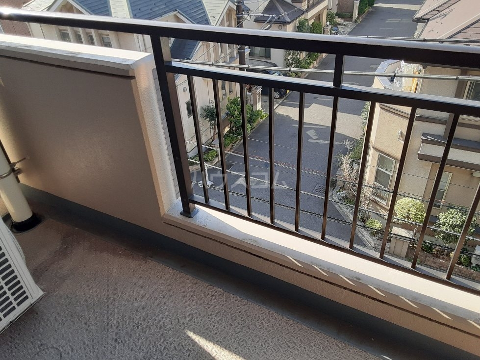 25/30 バルコニー