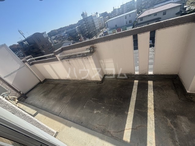 15/27 バルコニー