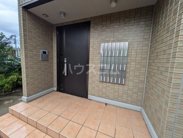 22/30 エントランス