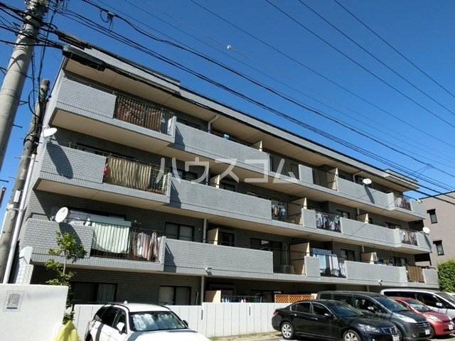 20/27 エントランス