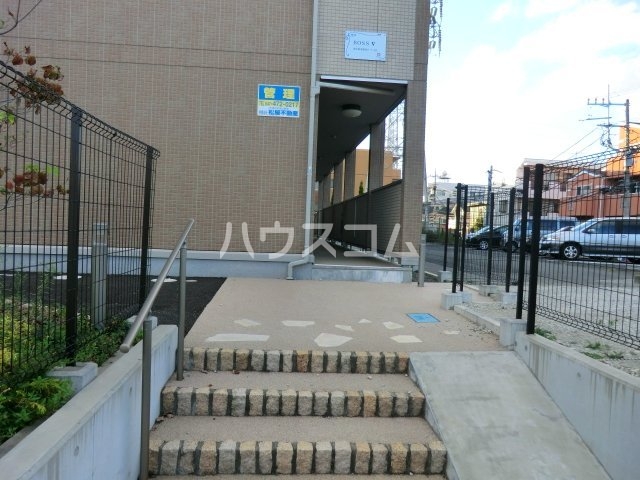 22/30 エントランス