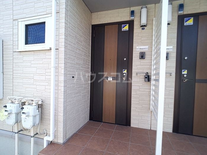 18/29 エントランス