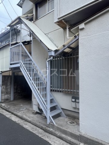2/3 エントランス