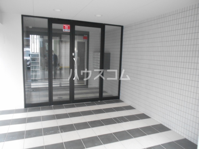 17/25 エントランス